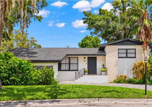 Photo 2 of Single family home for sale at 19201 Alice Cir, Lutz, FL 33558 | MLS# TB8547899 | Listing updated on 2026-09-19