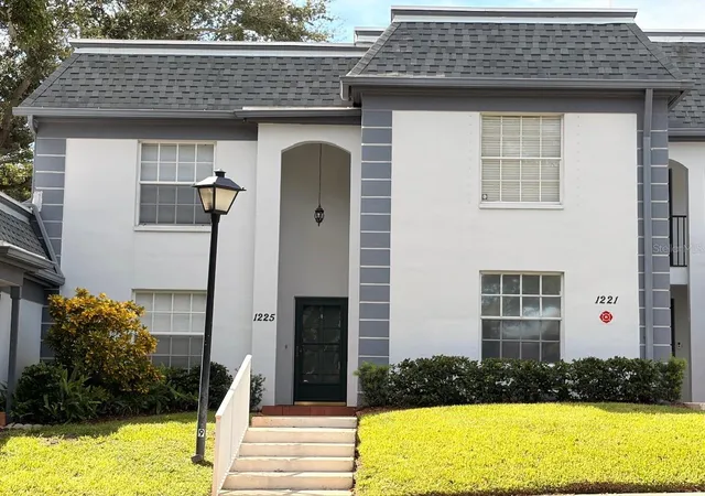Photo 1 of Townhouse for sale at 1225 N Mcmullen Booth Rd, Clearwater, FL 33759 | MLS# TB8547902 | Listing updated on 2026-10-01