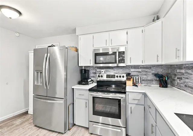 Photo 4 of Single family home for sale at 1518 Dickens Rd, Lake Wales, FL 33898 | MLS# O6441178 | Listing updated on 2026-10-06