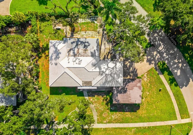 Photo 3 of Single family home for sale at 507 Palma Sola Blvd, Bradenton, FL 34209 | MLS# A4705857 | Listing updated on 2026-09-27
