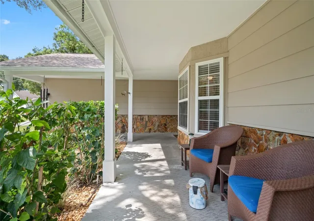 Photo 3 of Single family home for sale at 2632 Royal Ridge Dr, Spring Hill, FL 34606 | MLS# W7889461 | Listing updated on 2026-09-14