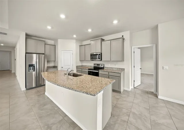 Photo 3 of Single family home for sale at 12401 Shining Willow St, Riverview, FL 33579 | MLS# TB8547911 | Listing updated on 2026-10-09