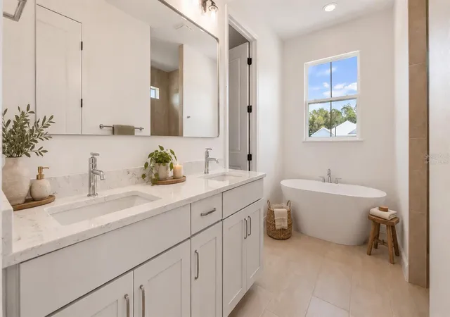 Photo 4 of Single family home for sale at 10720 Philips Landing Ct, Webster, FL 33597 | MLS# G5117686 | Listing updated on 2026-10-07