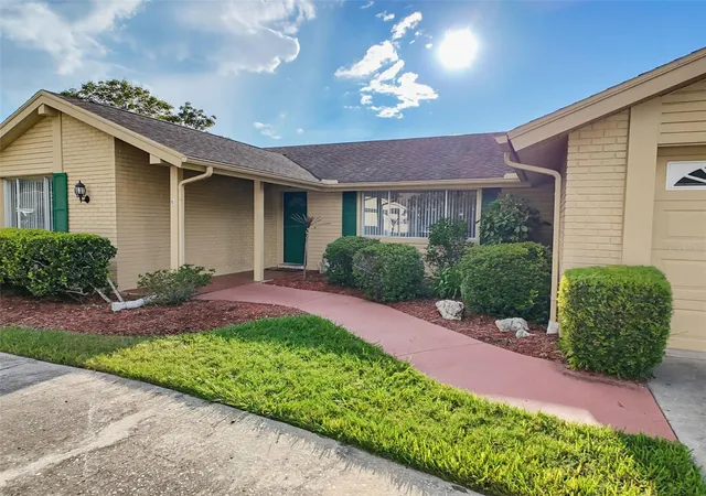 Photo 3 of Single family home for sale at 12205 Silk Oak Ln, Hudson, FL 34667 | MLS# W7889462 | Listing updated on 2026-09-24