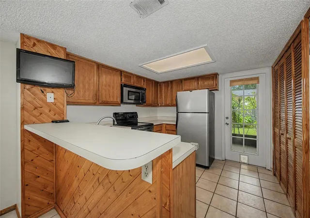 Photo 4 of Sale Pending at 6761 121st Avenue #A, Largo, FL 33773 | MLS# TB8547912 | Listing updated on 2026-10-05