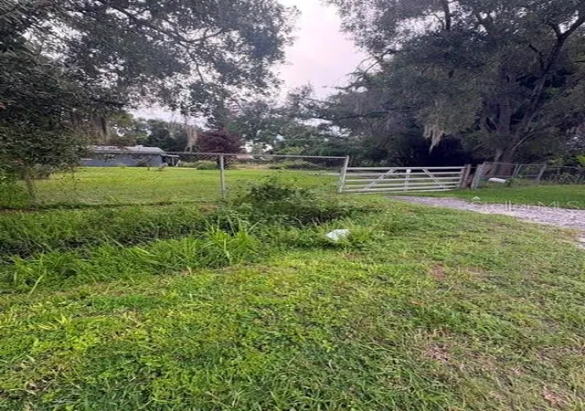 Photo 3 of Land for sale at 1921 W Patterson St, Lakeland, FL 33815 | MLS# L4965007 | Listing updated on 2026-10-08
