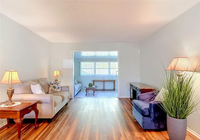 Listing Photo 4 - Condo for sale in building located at 1 Fairway Ct, DELAND, FL 32724