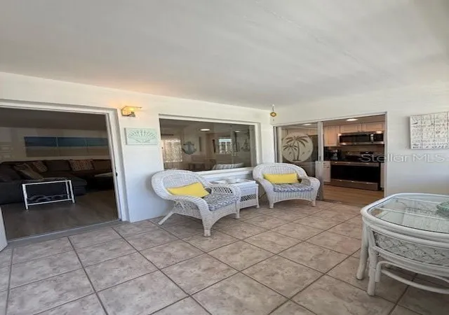 Photo 4 of Condo for sale at 4455 Duhme Rd #305, Saint Petersburg, FL 33708 | MLS# O6441187 | Listing updated on 2026-10-01