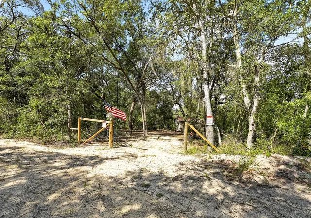 Photo 3 of Land for sale at 129 Viola Dr, Hawthorne, FL 32640 | MLS# GC543458 | Listing updated on 2026-09-13