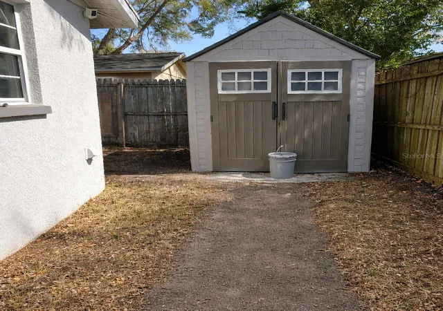 Photo 1 of Single family home for sale at 1021 Fairburn Ave, Clearwater, FL 33755 | MLS# O6441192 | Listing updated on 2026-09-19