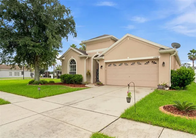 Photo 1 of Single family home for sale at 15850 Durango Cir, Brooksville, FL 34604 | MLS# TB8547928 | Listing updated on 2026-09-27