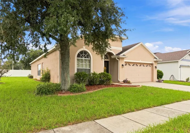 Photo 3 of Single family home for sale at 15850 Durango Cir, Brooksville, FL 34604 | MLS# TB8547928 | Listing updated on 2026-09-27
