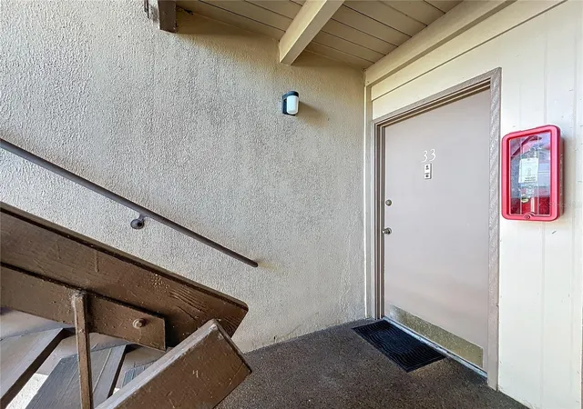 Photo 2 of Condo for sale at 562 Orange Dr #33, Altamonte Springs, FL 32701 | MLS# O6441201 | Listing updated on 2026-09-17