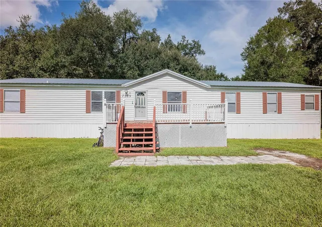 Manufactured home for sale at 7309 Ryman Loop, ZEPHYRHILLS, FL 33540 | MLS# L4965011