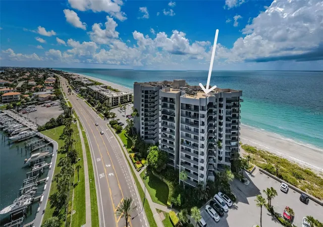 Photo 4 of Sale Pending at 1660 Gulf Blvd #PH5, Clearwater Beach, FL 33767 | MLS# TB8547933 | Listing updated on 2026-09-12