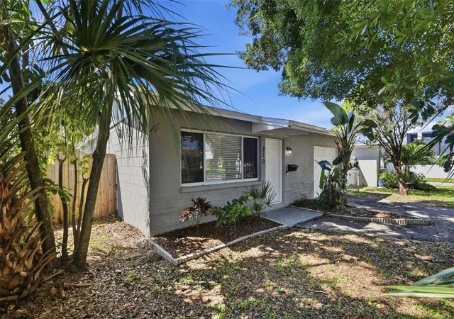 Photo 3 of Single family home for sale at 310 93rd Avenue N, Saint Petersburg, FL 33702 | MLS# O6441203 | Listing updated on 2026-10-21