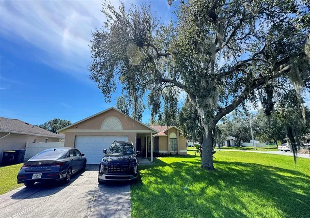 Photo 1 of Single family home for sale at 432 Flamingo Ct, Kissimmee, FL 34759 | MLS# O6441208 | Listing updated on 2026-09-29