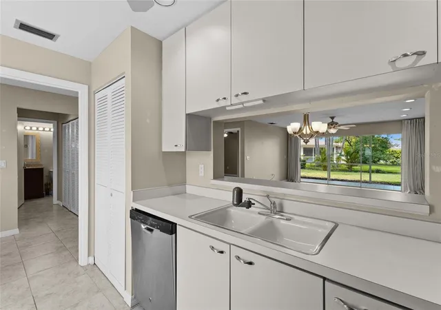Photo 3 of Townhouse for sale at 3032 Ringwood Meadow #17, Sarasota, FL 34235 | MLS# A4705866 | Listing updated on 2026-09-23