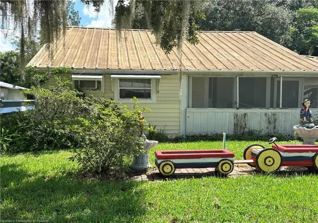 Photo 1 of Single family home for sale at 311 S 8th Avenue, Wauchula, FL 33873 | MLS# P4939863 | Listing updated on 2026-10-20