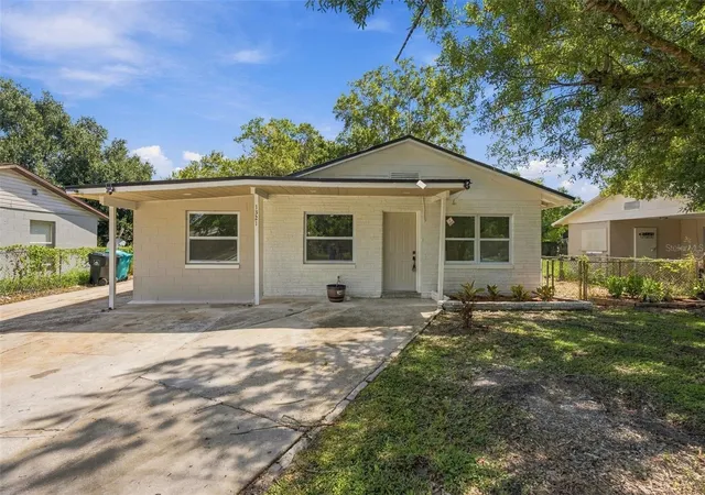 Photo 1 of Single family home for sale at 1321 Lescot Ln, Orlando, FL 32811 | MLS# O6441217 | Listing updated on 2026-09-12