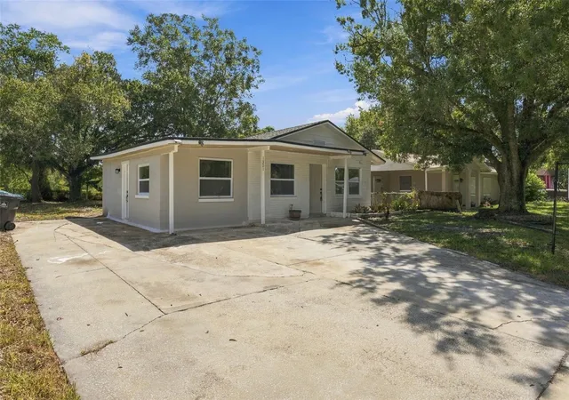 Photo 2 of Single family home for sale at 1321 Lescot Ln, Orlando, FL 32811 | MLS# O6441217 | Listing updated on 2026-09-12