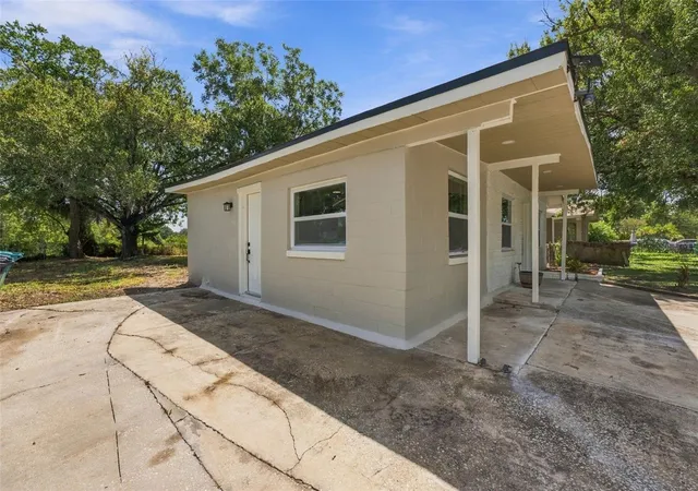 Photo 4 of Single family home for sale at 1321 Lescot Ln, Orlando, FL 32811 | MLS# O6441217 | Listing updated on 2026-09-12