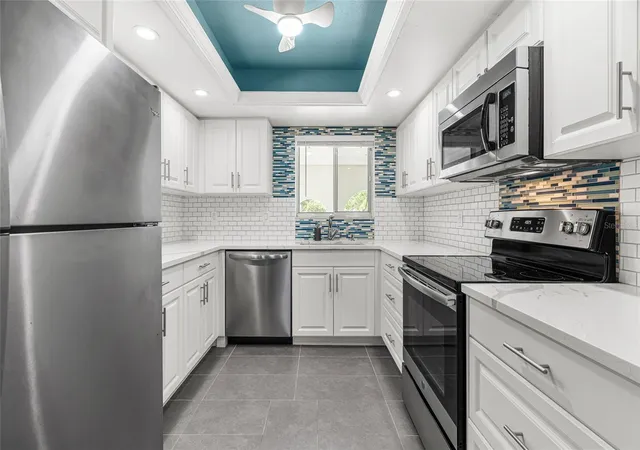 Photo 4 of Condo for sale at 1647 Southwood St #1647, Sarasota, FL 34231 | MLS# A4705869 | Listing updated on 2026-09-15