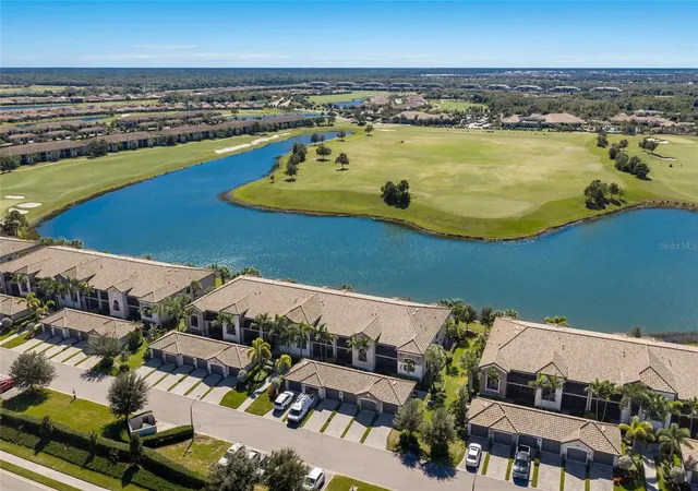 Photo 3 of Condo for sale at 5614 Palmer Cir #206, Bradenton, FL 34211 | MLS# A4705871 | Listing updated on 2026-10-29