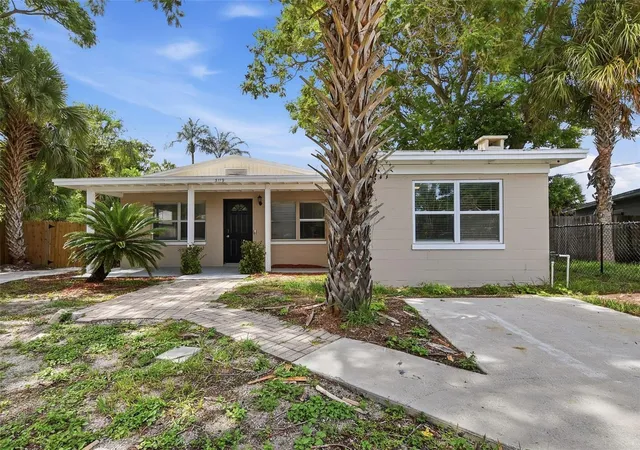 Single family home for sale at 5119 Divot Ct, ORLANDO, FL 32808 | MLS# O6441239