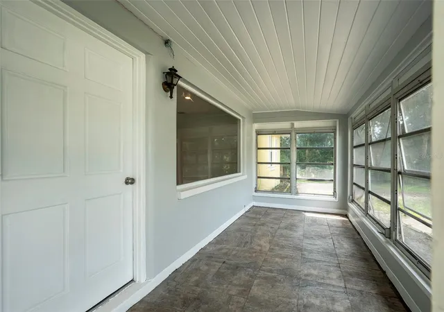 Photo 3 of Single family home for sale at 5136 Studio Dr, Zephyrhills, FL 33542 | MLS# S5157422 | Listing updated on 2026-09-16