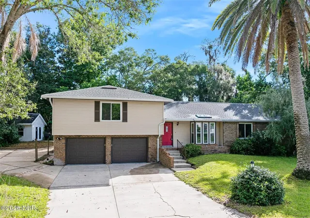 Photo 1 of Single family home for sale at 7 Waterfront Ct, Ormond Beach, FL 32174 | MLS# FC321413 | Listing updated on 2026-09-27