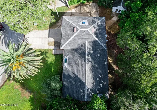 Photo 3 of Single family home for sale at 7 Waterfront Ct, Ormond Beach, FL 32174 | MLS# FC321413 | Listing updated on 2026-09-27