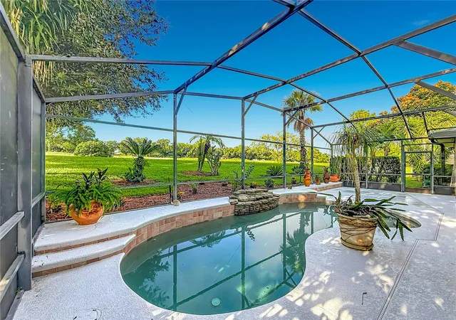 Photo 2 of Single family home for sale at 9833 Spring Lake Dr, Clermont, FL 34711 | MLS# G5117703 | Listing updated on 2026-09-12