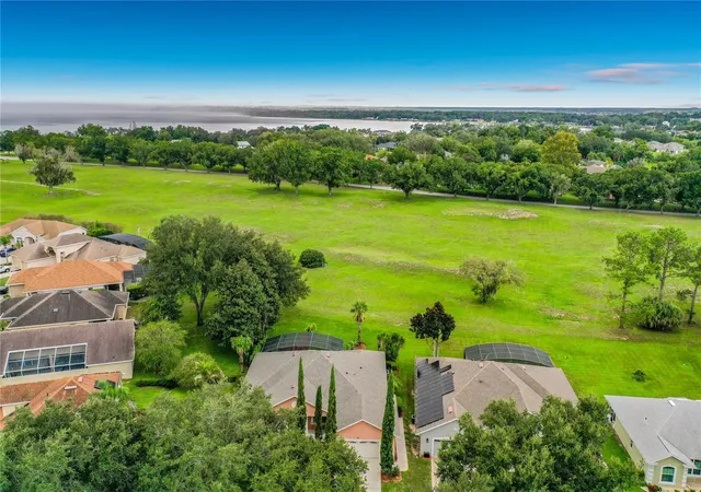 Photo 4 of Single family home for sale at 9833 Spring Lake Dr, Clermont, FL 34711 | MLS# G5117703 | Listing updated on 2026-09-12