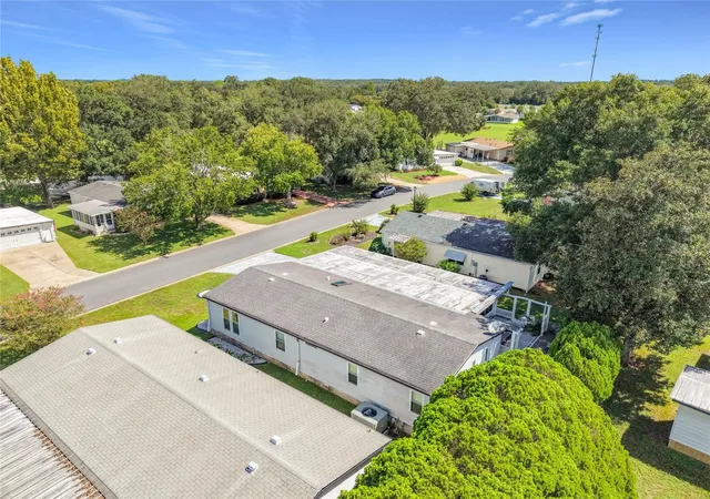 Photo 3 of Manufactured home for sale at 658 Rainbow Blvd, Lady Lake, FL 32159 | MLS# G5117705 | Listing updated on 2026-09-14