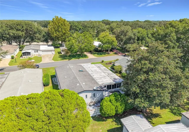 Photo 4 of Manufactured home for sale at 658 Rainbow Blvd, Lady Lake, FL 32159 | MLS# G5117705 | Listing updated on 2026-09-14