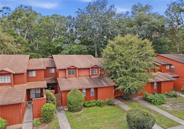 Photo 1 of Townhouse for sale at 823 Sw 58th Terrace, Gainesville, FL 32607 | MLS# GC543467 | Listing updated on 2026-10-03