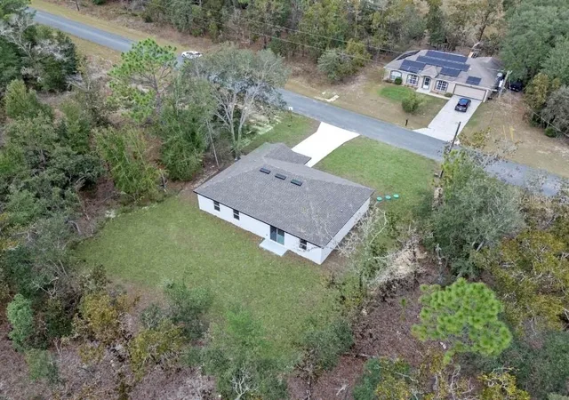 Photo 3 of Single family home for sale at 1476 W Skyline Dr, Dunnellon, FL 34434 | MLS# TB8548001 | Listing updated on 2026-09-12