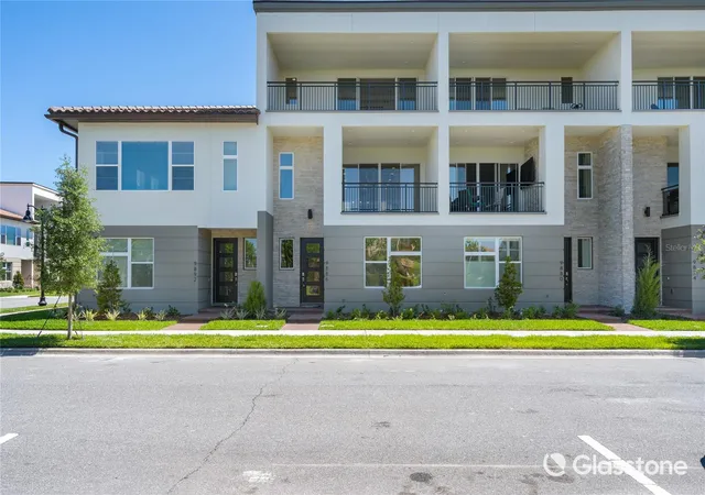 Photo 3 of Townhouse for sale at 9886 Bucklow Hl Dr, Orlando, FL 32832 | MLS# O6441277 | Listing updated on 2026-09-15