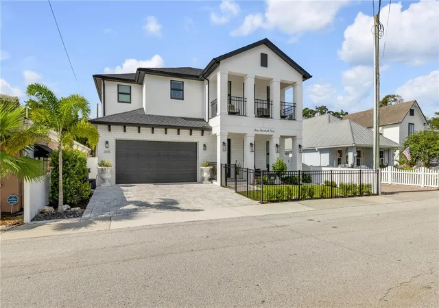 Photo 1 of Single family home for sale at 309 Julia St, New Smyrna Beach, FL 32168 | MLS# NS1089233 | Listing updated on 2026-10-09