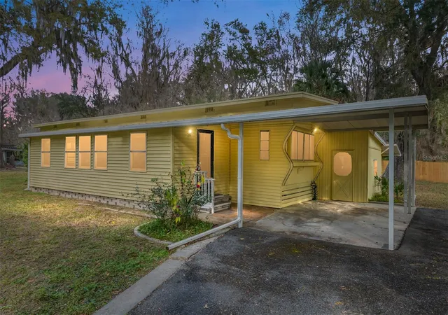 Photo 1 of Manufactured home for sale at 3809 Cr 405n, Lake Panasoffkee, FL 33538 | MLS# G5117708 | Listing updated on 2026-10-03
