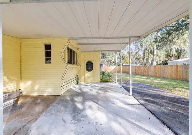 Photo 2 of Manufactured home for sale at 3809 Cr 405n, Lake Panasoffkee, FL 33538 | MLS# G5117708 | Listing updated on 2026-10-03