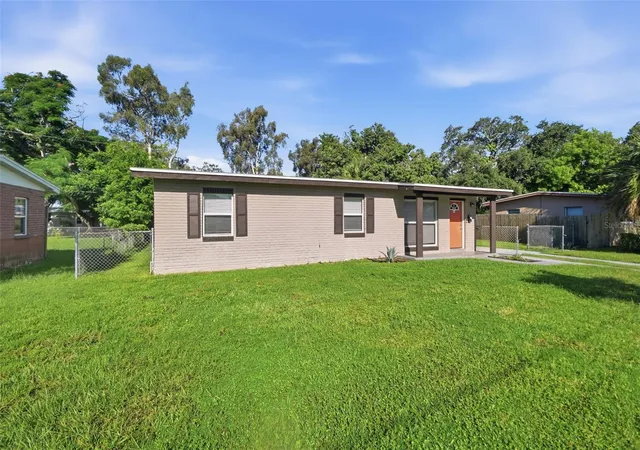 Photo 2 of Single family home for sale at 4359 Neptune Dr SE, Saint Petersburg, FL 33705 | MLS# O6441287 | Listing updated on 2026-09-13