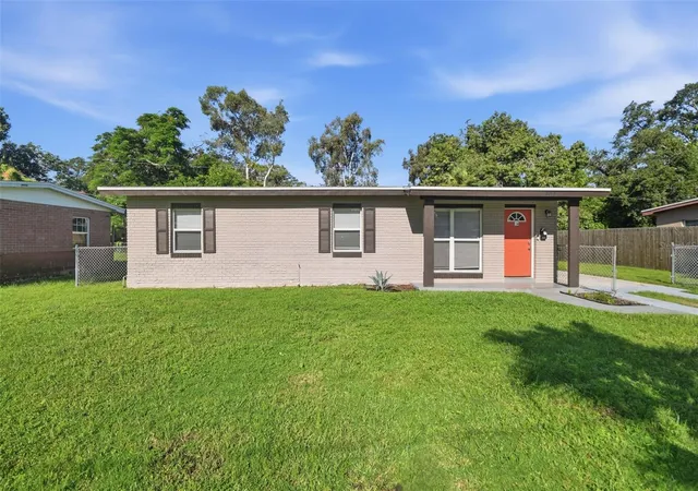 Photo 3 of Single family home for sale at 4359 Neptune Dr SE, Saint Petersburg, FL 33705 | MLS# O6441287 | Listing updated on 2026-09-13