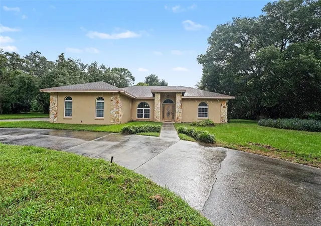 Photo 2 of Single family home for sale at 2736 Sequoyah Dr, Haines City, FL 33844 | MLS# TB8548013 | Listing updated on 2026-09-26