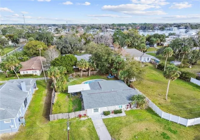 Photo 3 of Single family home for sale at 547 NW 9th Avenue, Crystal River, FL 34428 | MLS# CC851566 | Listing updated on 2026-10-08