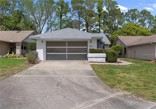 Single family home for sale at 1 Medinah Dr W, Homosassa, FL 34446 | MLS# CC853718