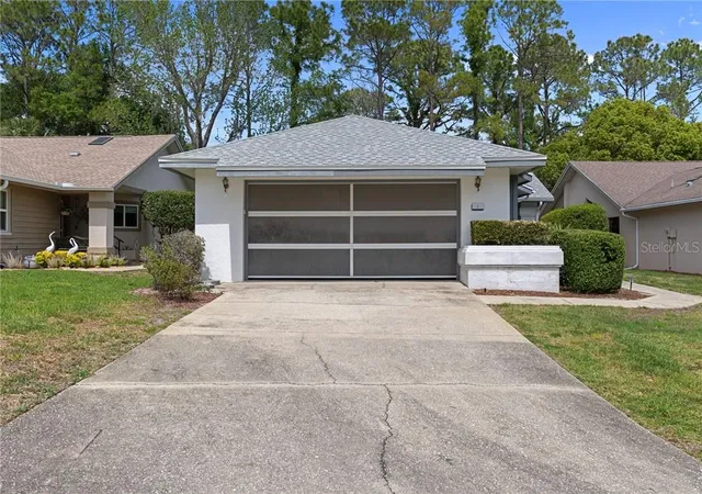 Photo 1 of Single family home for sale at 1 Medinah Dr W, Homosassa, FL 34446 | MLS# CC853718 | Listing updated on 2026-10-08