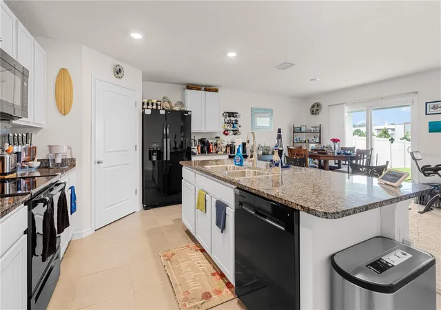 Photo 3 of Single family home for sale at 695 Nw 243rd Terrace, Newberry, FL 32669 | MLS# GC543469 | Listing updated on 2026-09-16