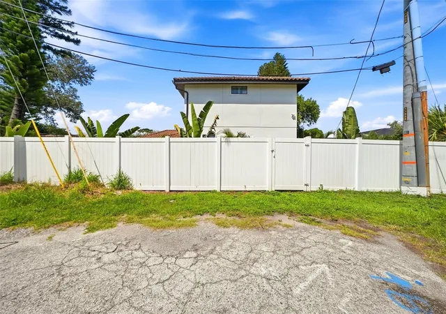 Photo 54 of Single family home for sale at 3508 W Euclid Ave, TAMPA, FL 33629 | MLS# TB8548030 | Listing updated on 2026-10-03